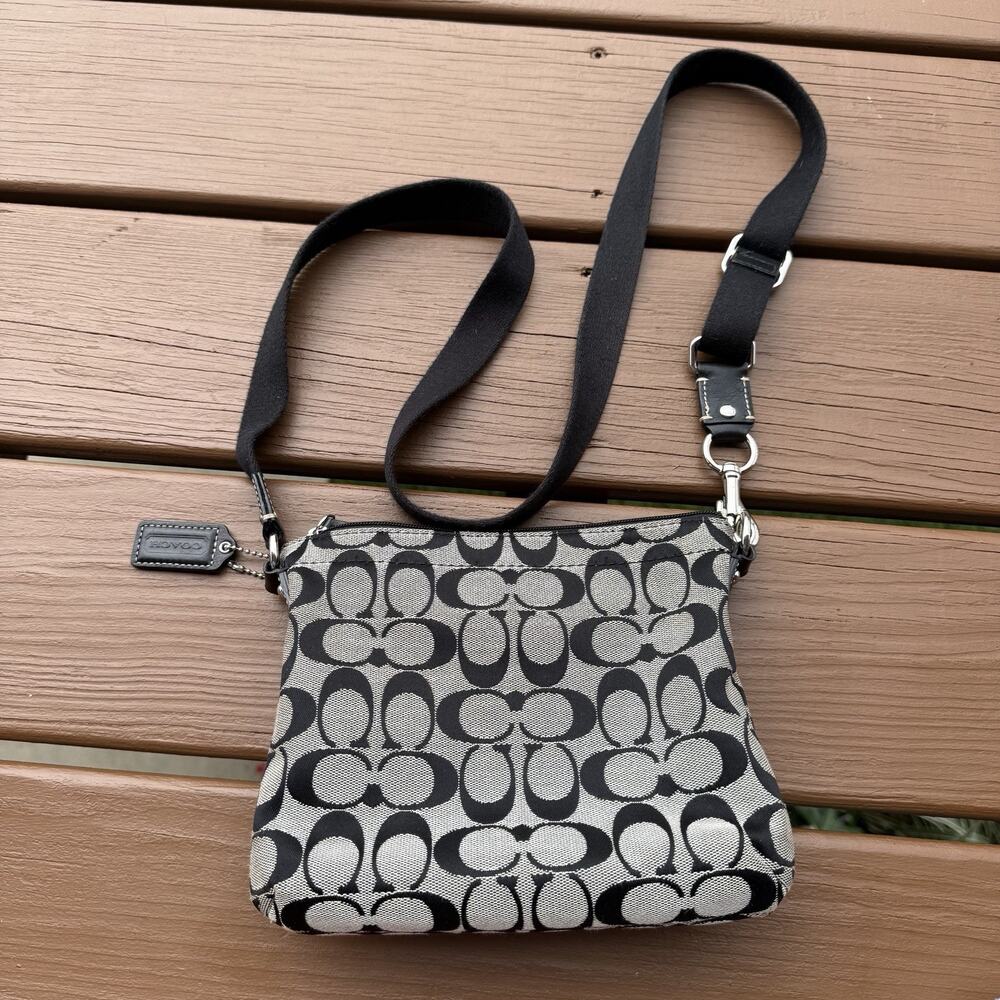 Coach Monogram Signature Swing Pack Bag Fabric Strap Gray Crossbody Purse 8"x7" - Picture 3 of 13